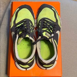 Nike men’s size 10.5 sneakers